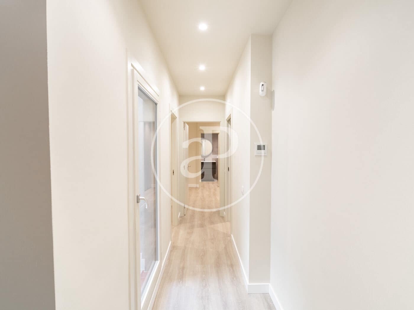 2 slaapkamer Appartement te huur in Barcelona stad - € 2.700 (Ref: 9334923)