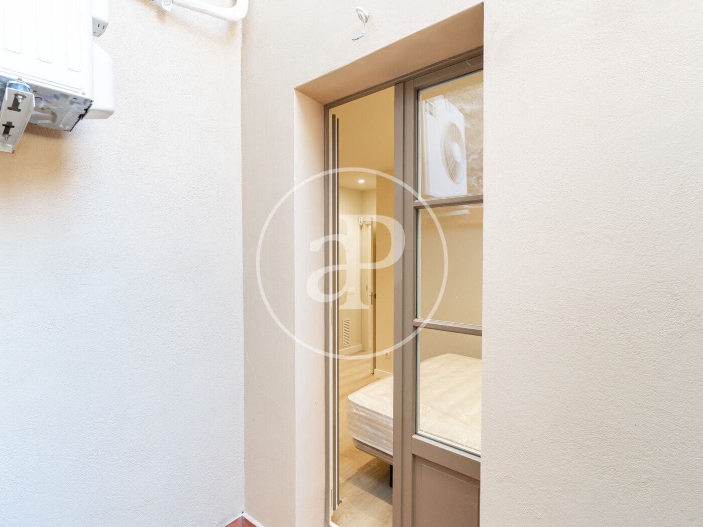 2 slaapkamer Appartement te huur in Barcelona stad - € 2.700 (Ref: 9334923)