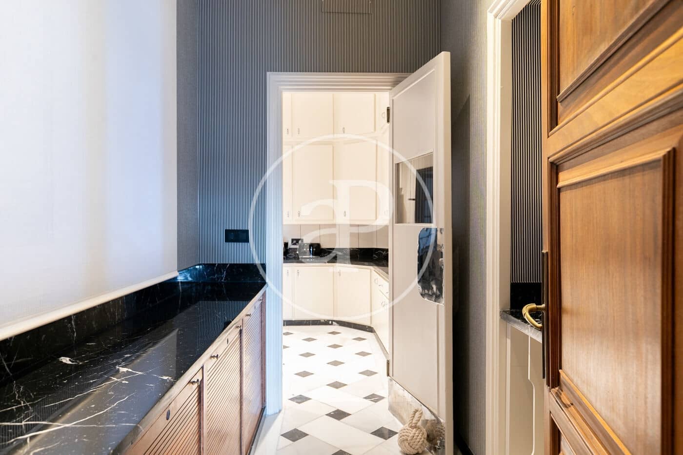 5 soveværelse Lejlighed til leje i Barcelona by - € 20.000 (Ref: 9334924)