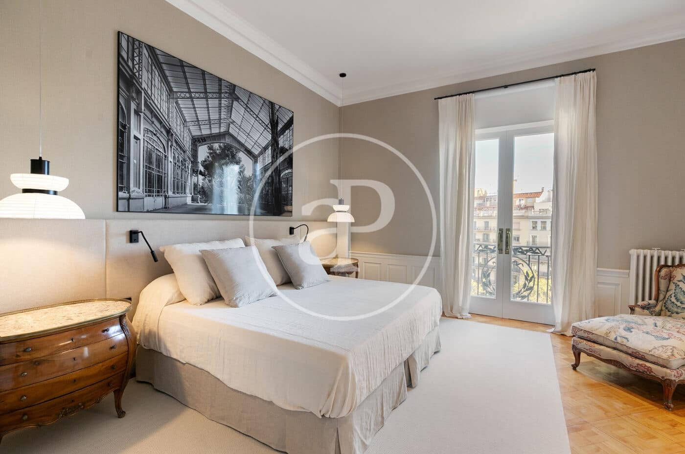 5 soveværelse Lejlighed til leje i Barcelona by - € 20.000 (Ref: 9334924)