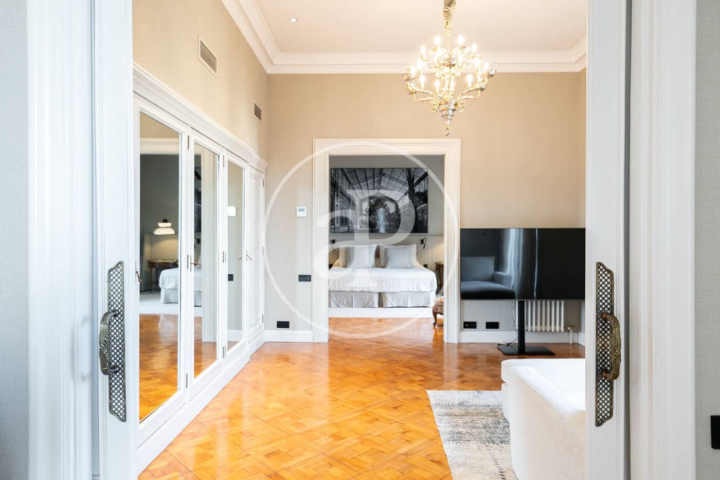 5 soveværelse Lejlighed til leje i Barcelona by - € 20.000 (Ref: 9334924)