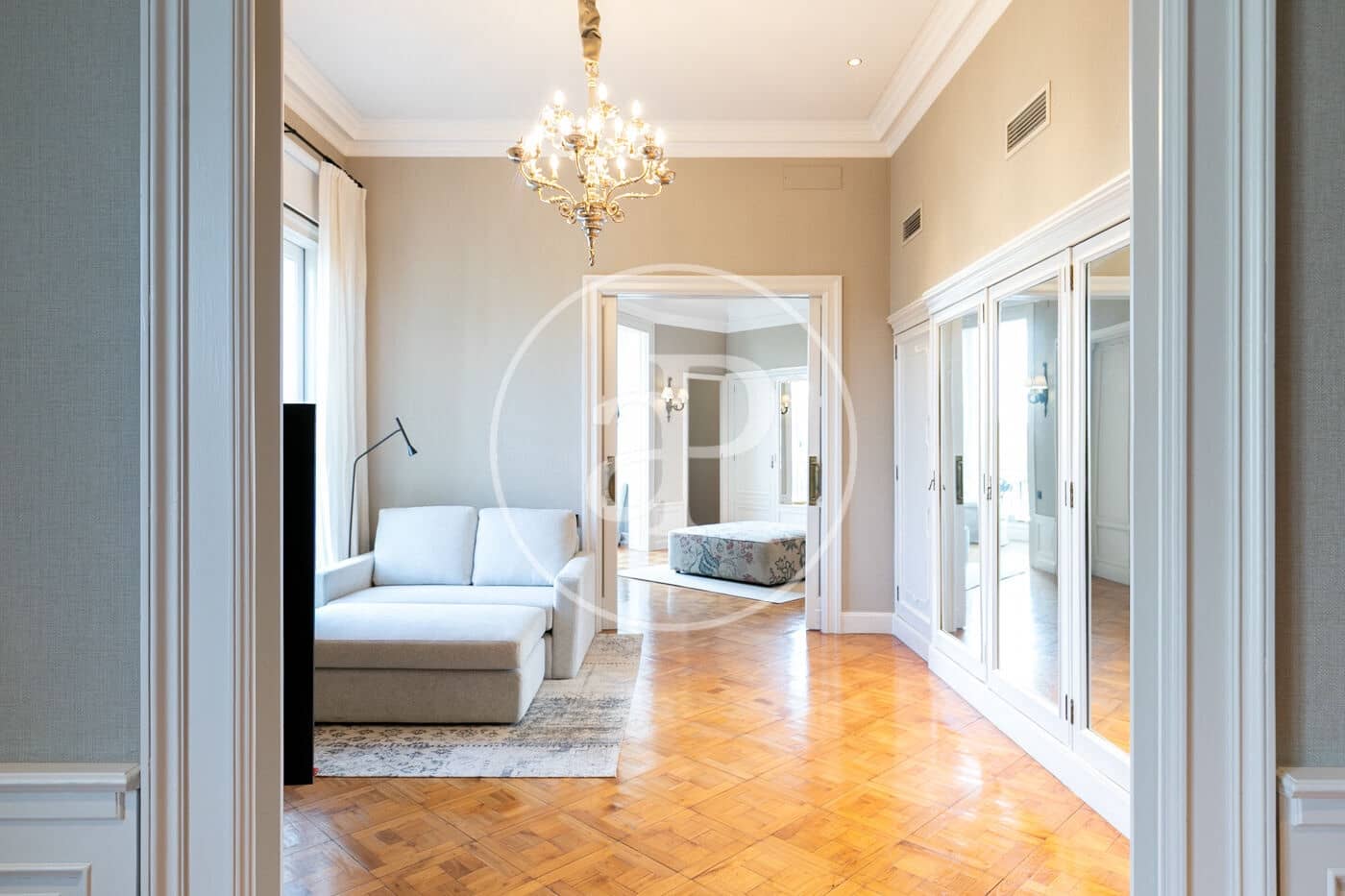 5 soveværelse Lejlighed til leje i Barcelona by - € 20.000 (Ref: 9334924)