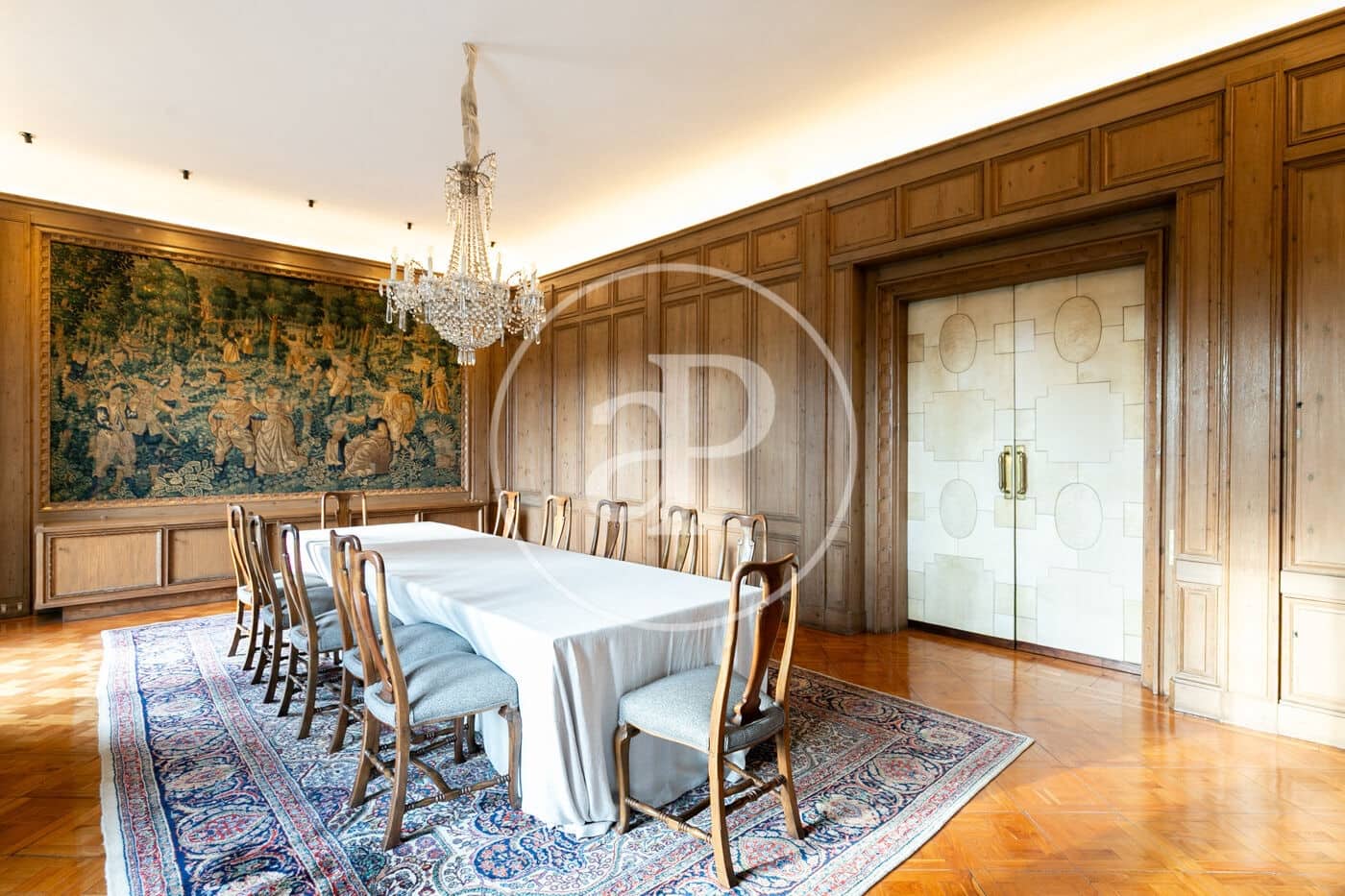 5 soveværelse Lejlighed til leje i Barcelona by - € 20.000 (Ref: 9334924)