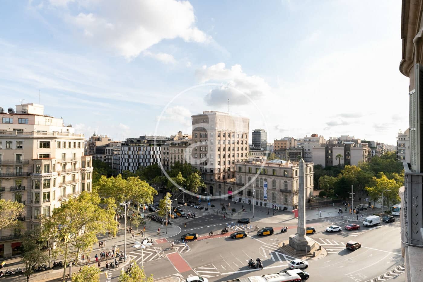 5 soveværelse Lejlighed til leje i Barcelona by - € 20.000 (Ref: 9334924)