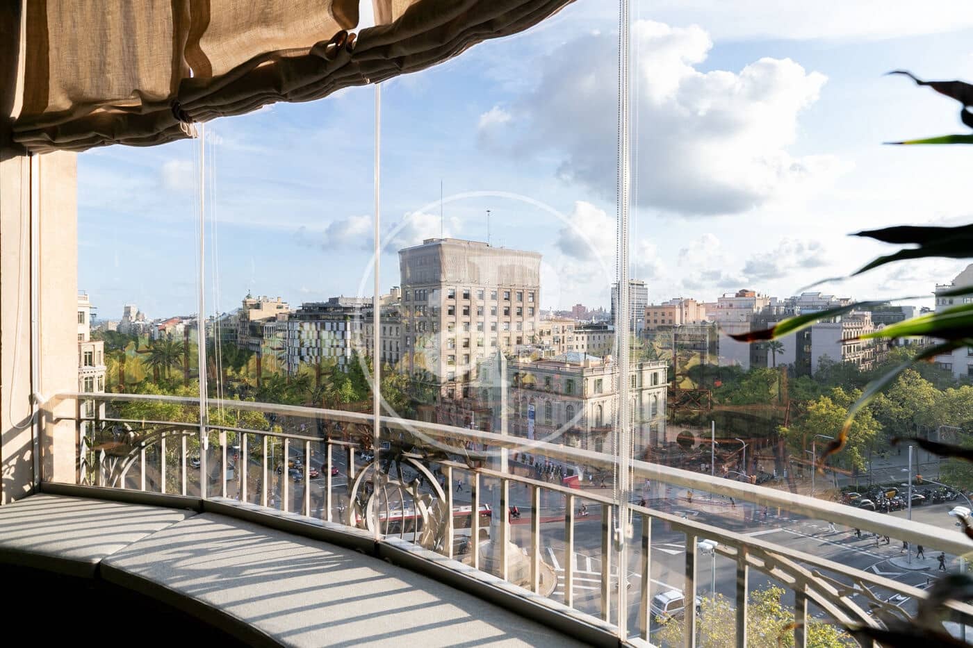 5 soveværelse Lejlighed til leje i Barcelona by - € 20.000 (Ref: 9334924)