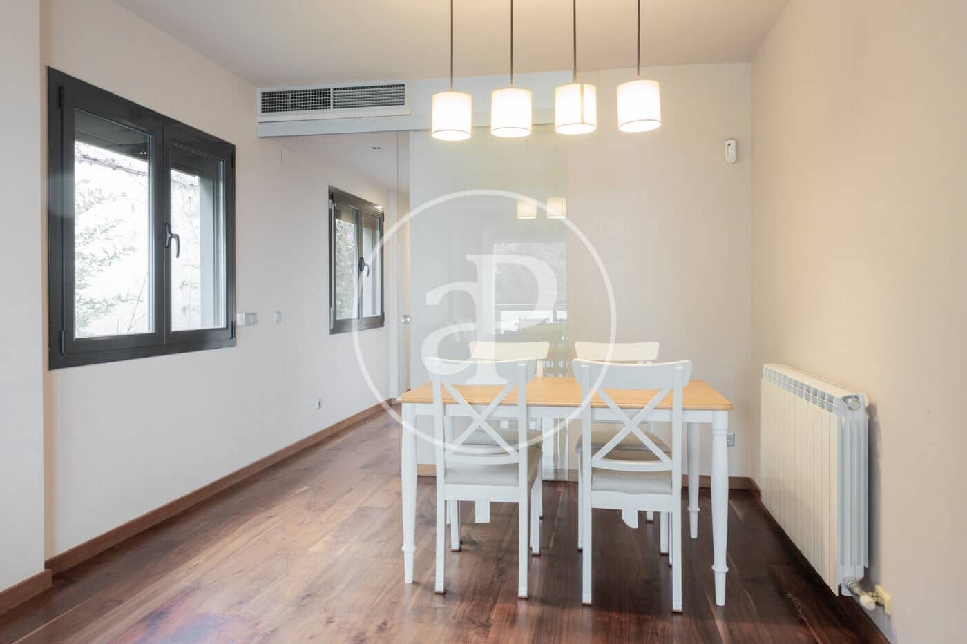 3 soverom Leilighet til leie i Barcelona by - € 2 285 (Ref: 9334927)