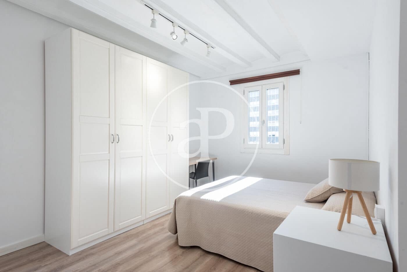 3 quarto Apartamento para arrendar em Barcelona cidade - 2 450 € (Ref: 9334928)