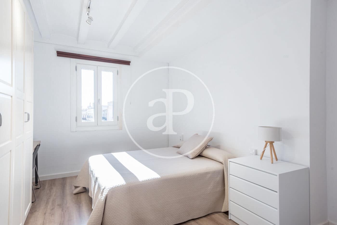 3 quarto Apartamento para arrendar em Barcelona cidade - 2 450 € (Ref: 9334928)