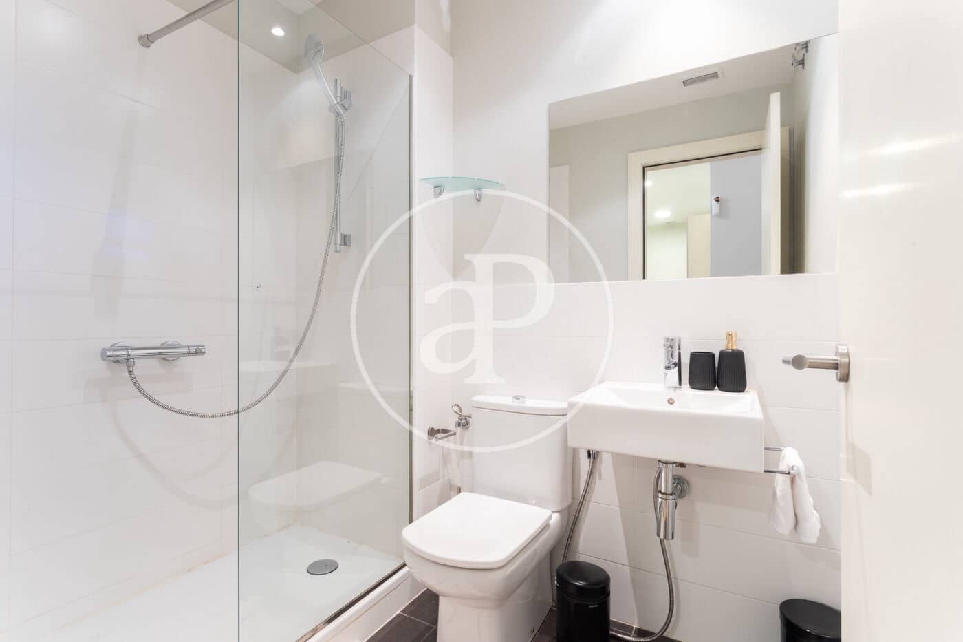 2 sypialnia Apartament do wynajęcia w Miasto Barcelona - 2 600 € (Ref: 9334929)