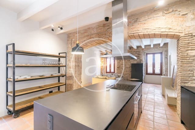 2 soverom Leilighet til leie i El Barri Gòtic, Barcelona by - € 2 400 (Ref: 9334931)