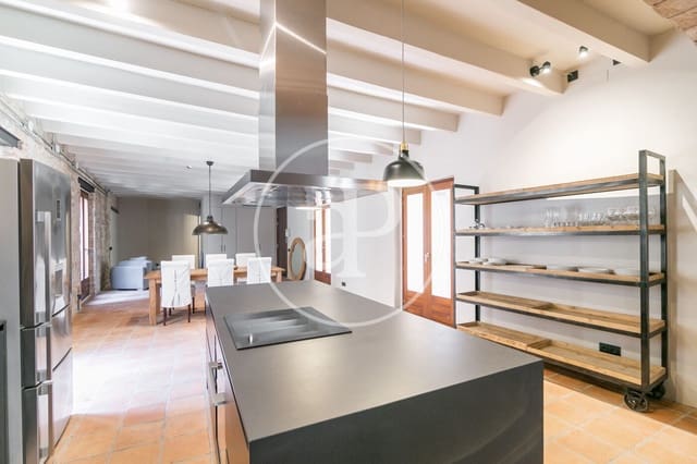 2 soverom Leilighet til leie i El Barri Gòtic, Barcelona by - € 2 400 (Ref: 9334931)