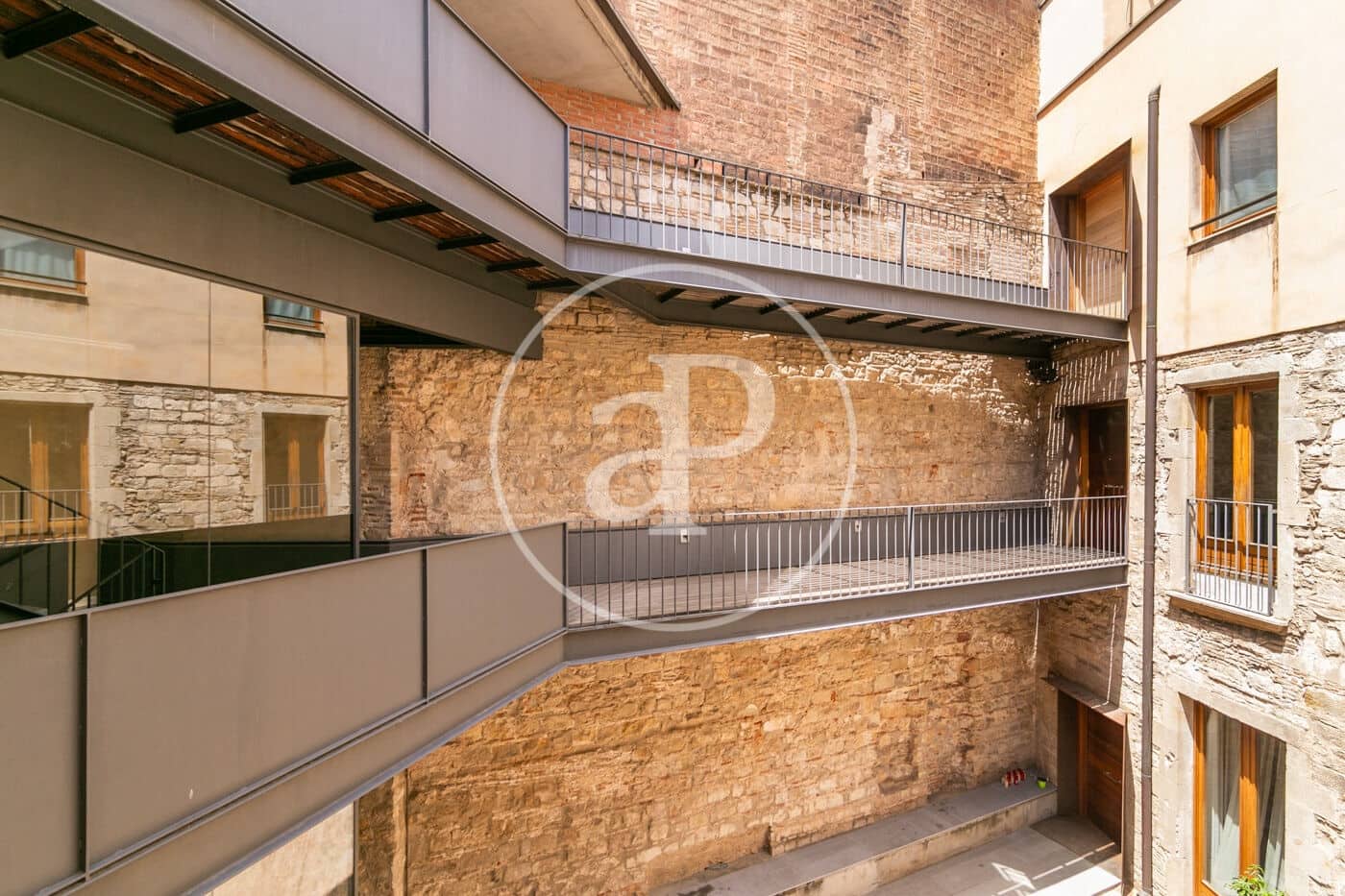 2 soverom Leilighet til leie i Barcelona by - € 2 400 (Ref: 9334931)