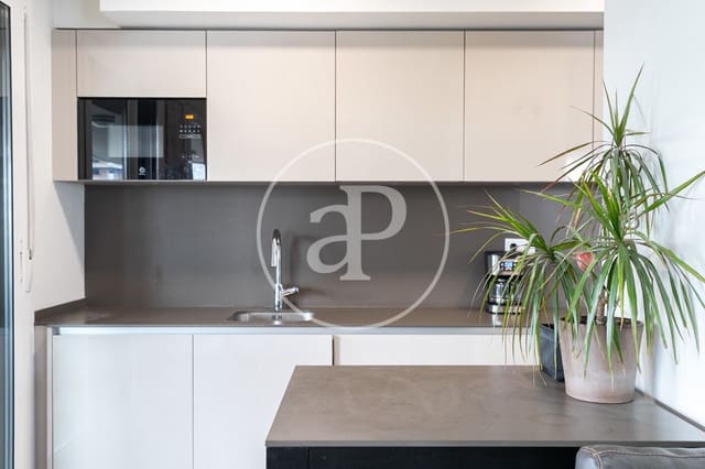 4 soveværelse Lejlighed til leje i Badalona med swimmingpool - € 2.405 (Ref: 9338009)