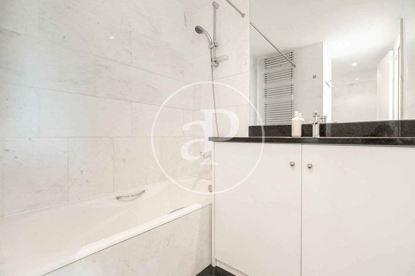 Apartamento de 6 habitaciones en Barcelona ciudad en alquiler - 6.000 € (Ref: 9341172)