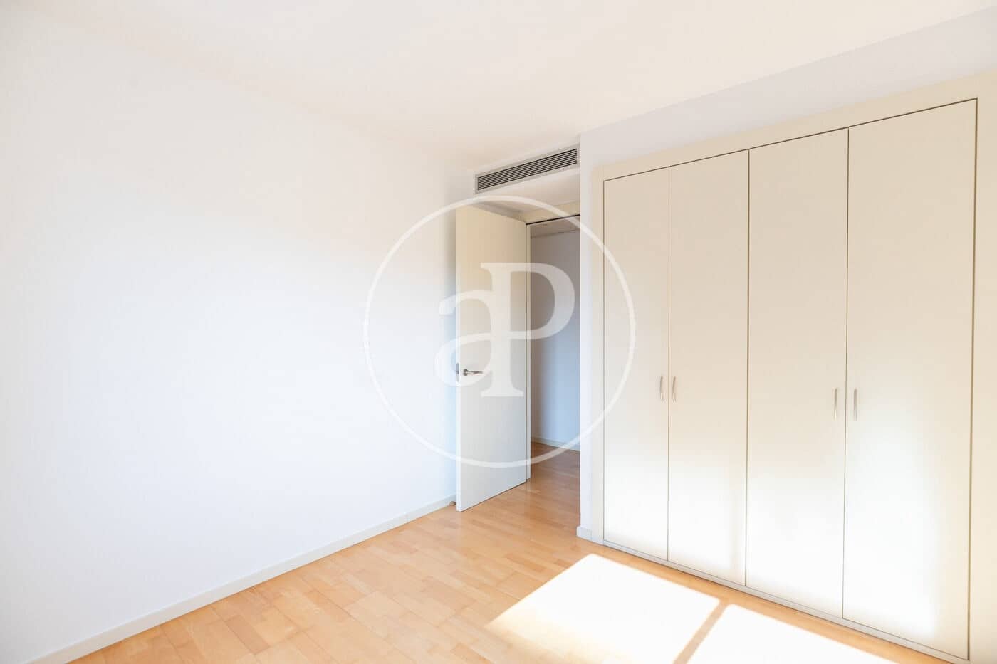 Apartamento de 6 habitaciones en Barcelona ciudad en alquiler - 6.000 € (Ref: 9341172)