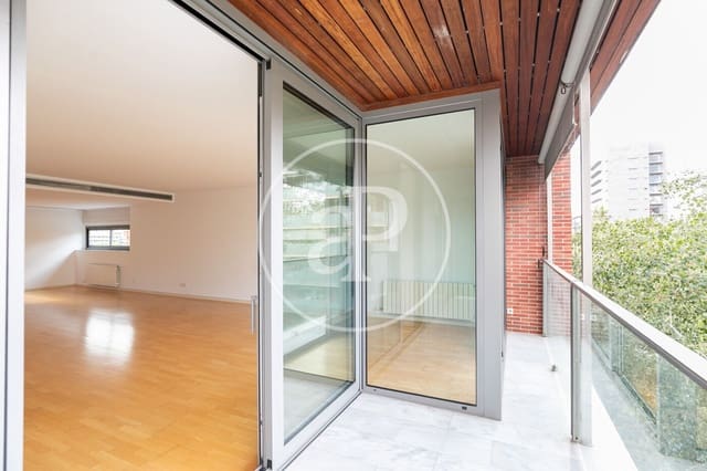 6 bedroom Apartment for rent in Sarrià, Barcelona city - € 6,000 (Ref: 9341172)