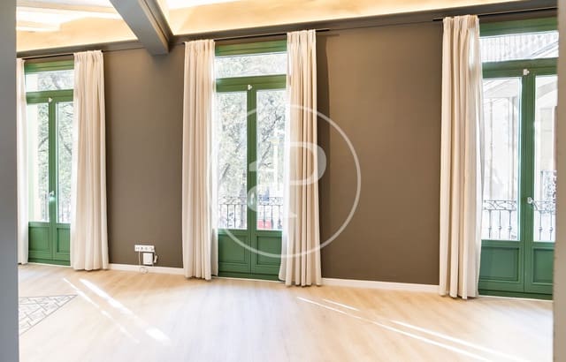 3 soveværelse Lejlighed til salg i El Barri Gòtic, Barcelona by - € 1.185.000 (Ref: 9344755)