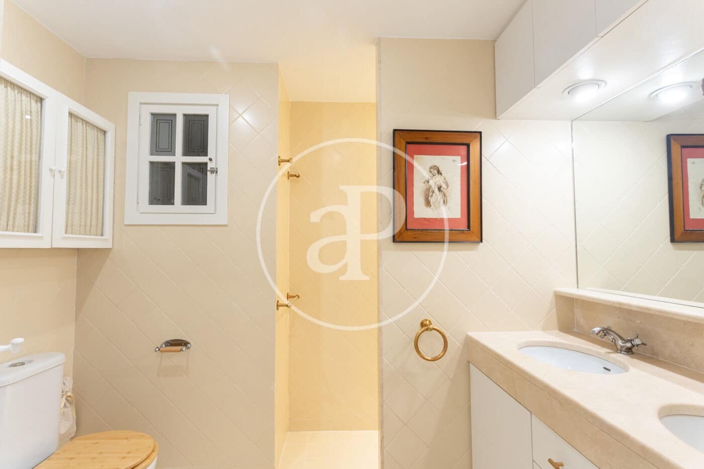 3 bedroom Apartment for rent in Barcelona city - € 2,705 (Ref: 9344758)