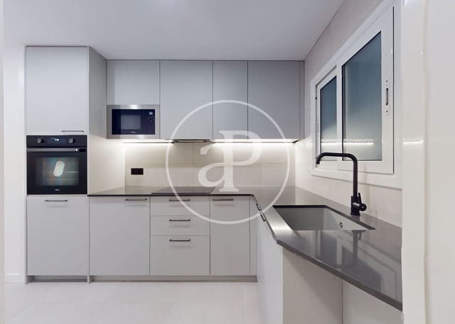 3 makuuhuone Huoneisto myytävänä paikassa Sant Antoni, Barcelona kaupunki - 618 000 € (Ref: 9347340)