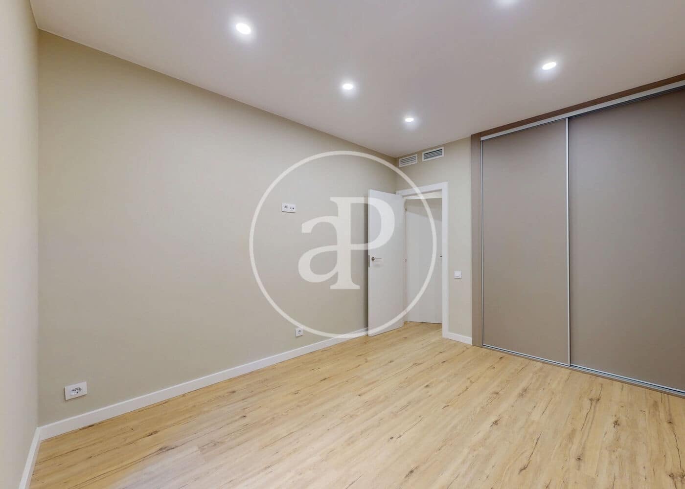 3 makuuhuone Huoneisto myytävänä paikassa Barcelona kaupunki - 618 000 € (Ref: 9347340)