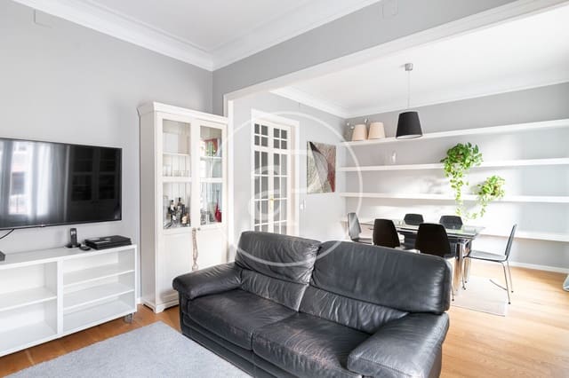 3 bedroom Apartment for rent in La Sagrada Família, Barcelona city - € 2,450 (Ref: 9349522)