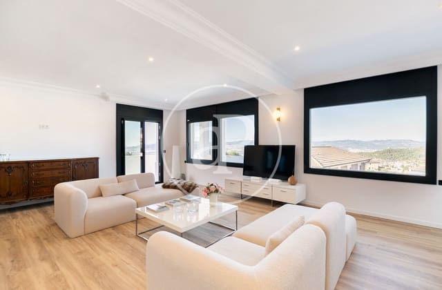 7 soveværelse Villa til salg i Esplugues de Llobregat med swimmingpool - € 1.845.000 (Ref: 9349525)