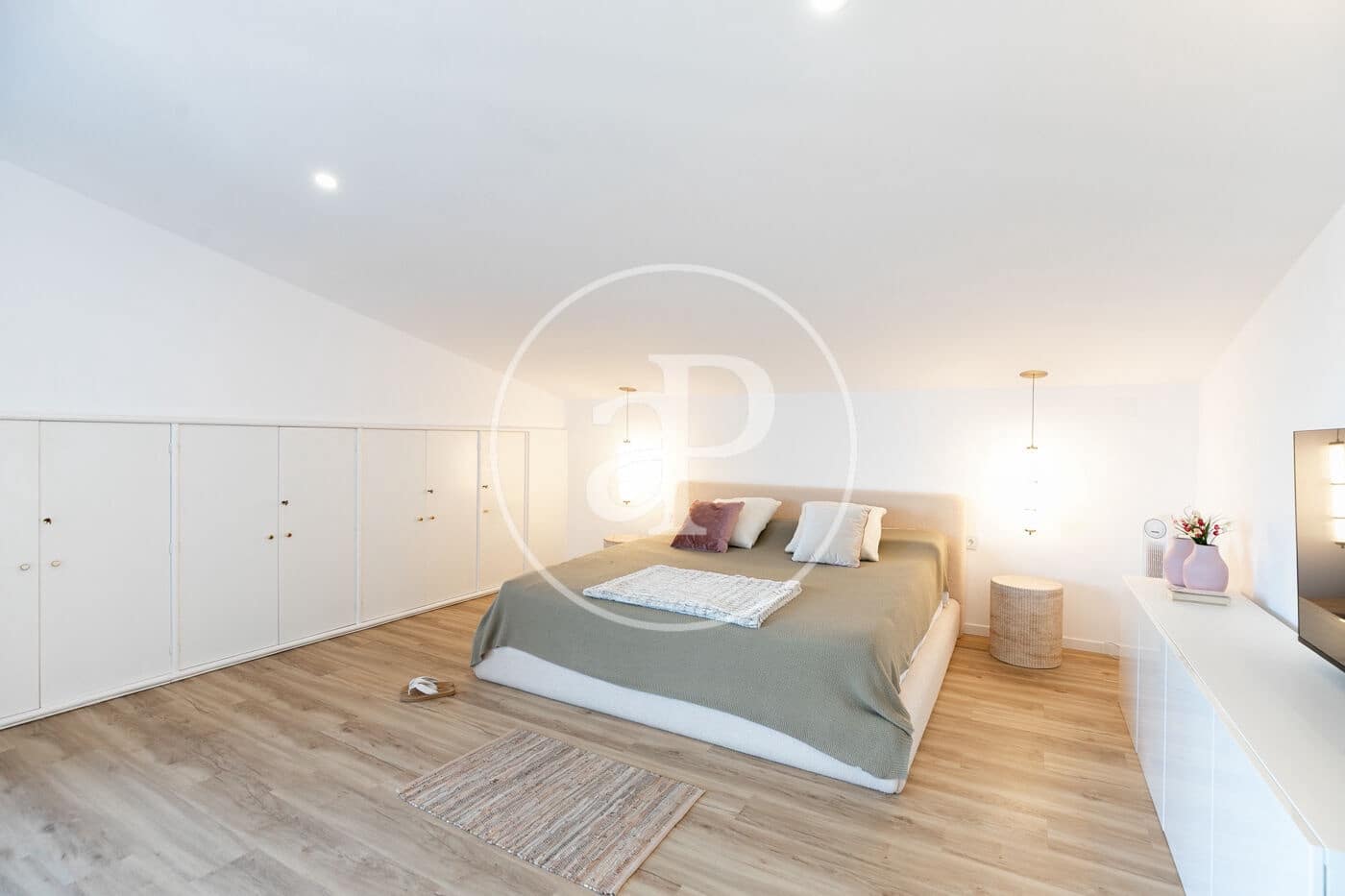 7 soveværelse Villa til salg i Esplugues de Llobregat med swimmingpool - € 1.845.000 (Ref: 9349525)