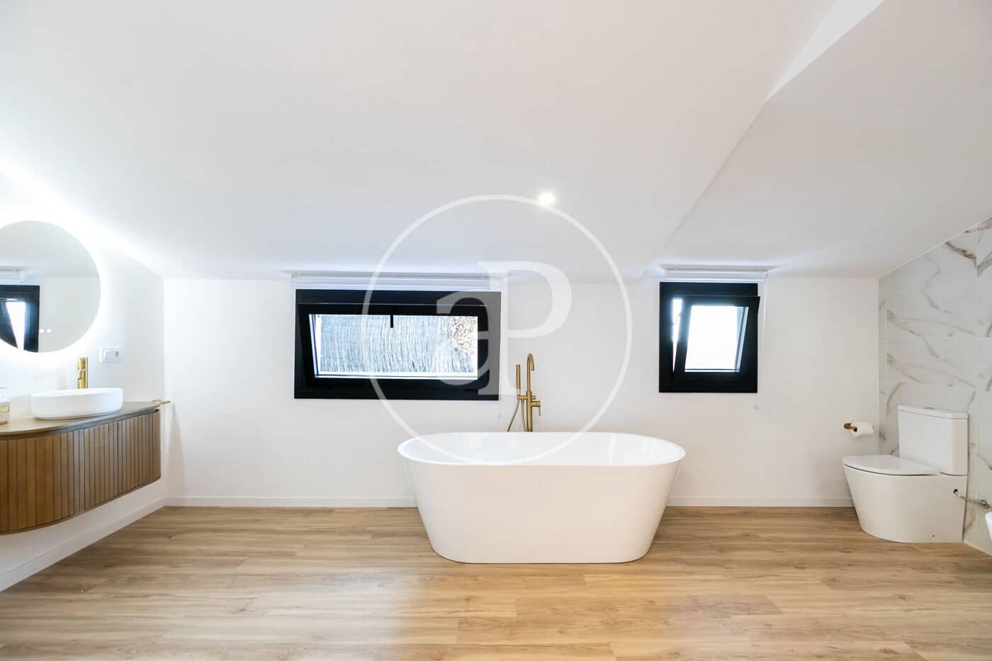 7 soveværelse Villa til salg i Esplugues de Llobregat med swimmingpool - € 1.845.000 (Ref: 9349525)