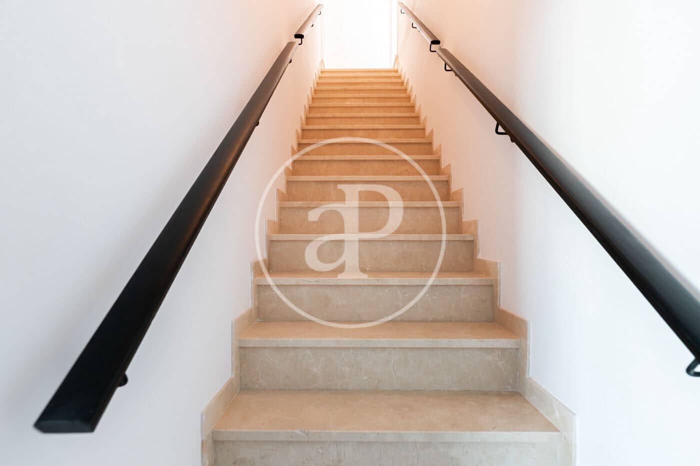 7 soveværelse Villa til salg i Esplugues de Llobregat med swimmingpool - € 1.845.000 (Ref: 9349525)