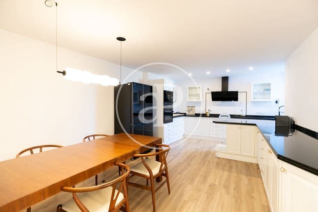 7 soveværelse Villa til salg i Esplugues de Llobregat med swimmingpool - € 1.845.000 (Ref: 9349525)