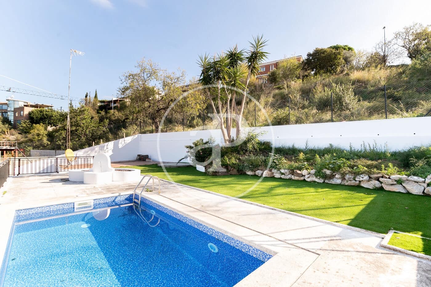 7 soveværelse Villa til salg i Esplugues de Llobregat med swimmingpool - € 1.845.000 (Ref: 9349525)