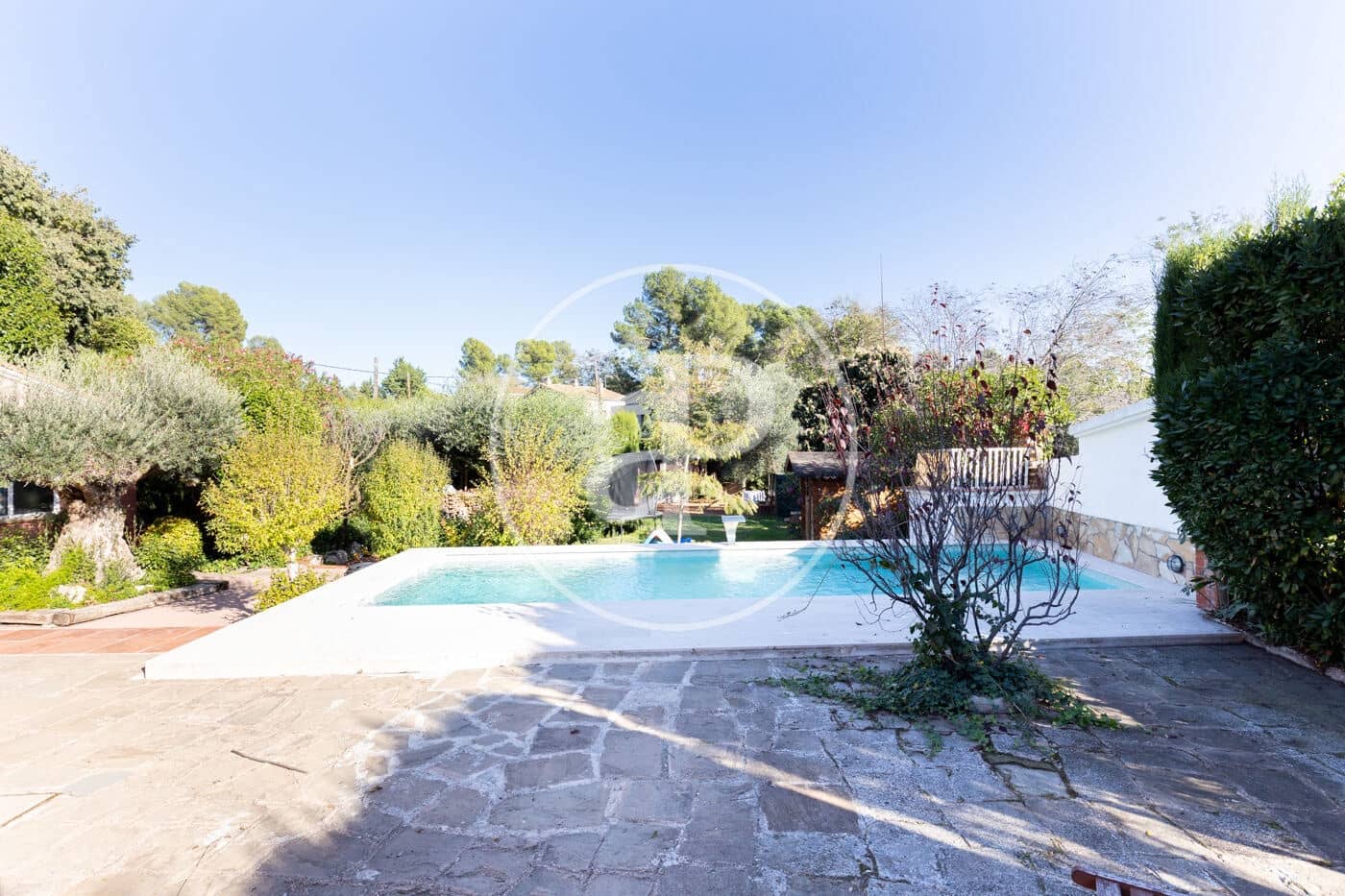 5 makuuhuone Huvila myytävänä paikassa Terrassa mukana uima-altaan - 750 000 € (Ref: 9349526)