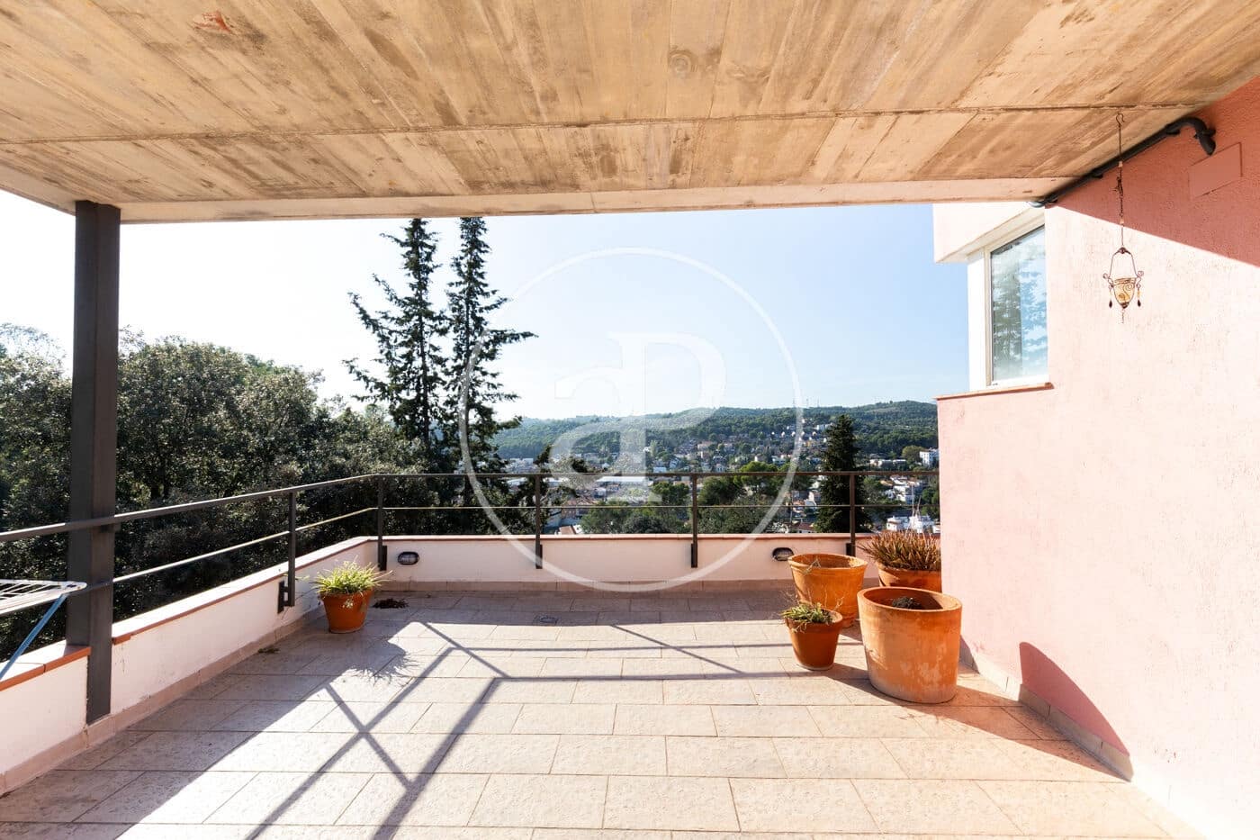 5 makuuhuone Huvila myytävänä paikassa Terrassa mukana uima-altaan - 750 000 € (Ref: 9349526)