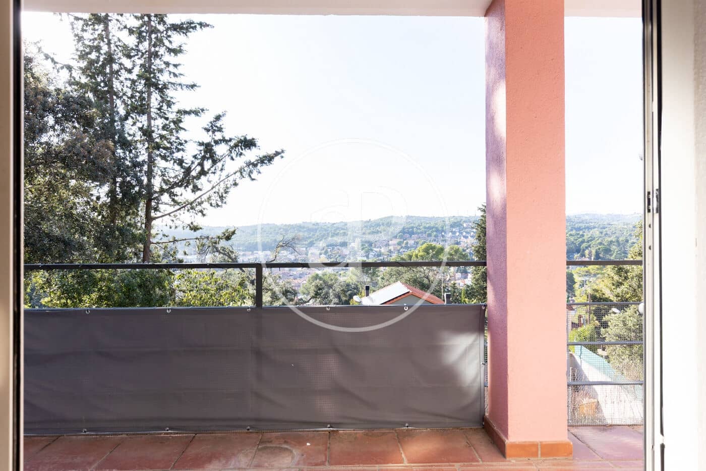 5 makuuhuone Huvila myytävänä paikassa Terrassa mukana uima-altaan - 750 000 € (Ref: 9349526)