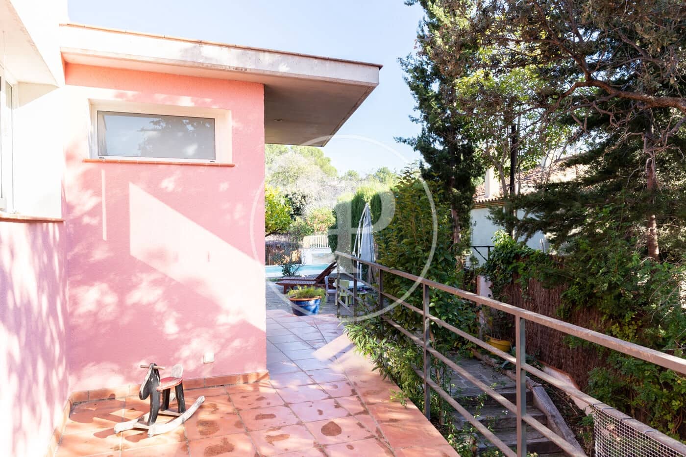 5 makuuhuone Huvila myytävänä paikassa Terrassa mukana uima-altaan - 750 000 € (Ref: 9349526)