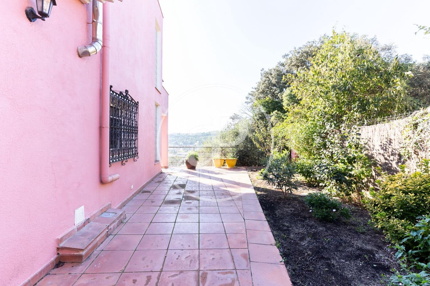 5 makuuhuone Huvila myytävänä paikassa Terrassa mukana uima-altaan - 750 000 € (Ref: 9349526)