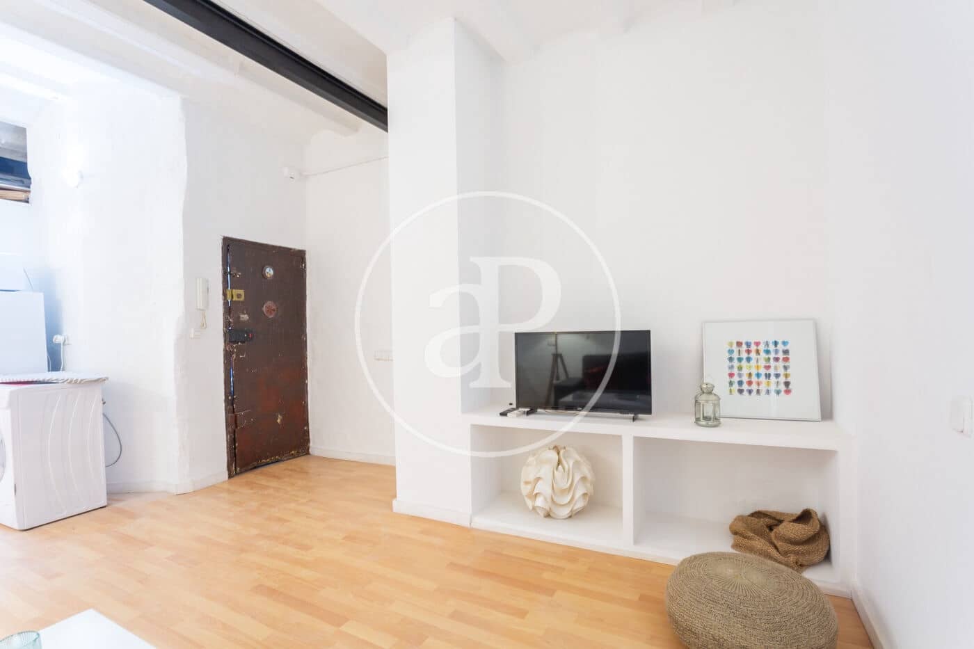 2 bedroom Apartment for rent in Barcelona city - € 1,300 (Ref: 9349527)