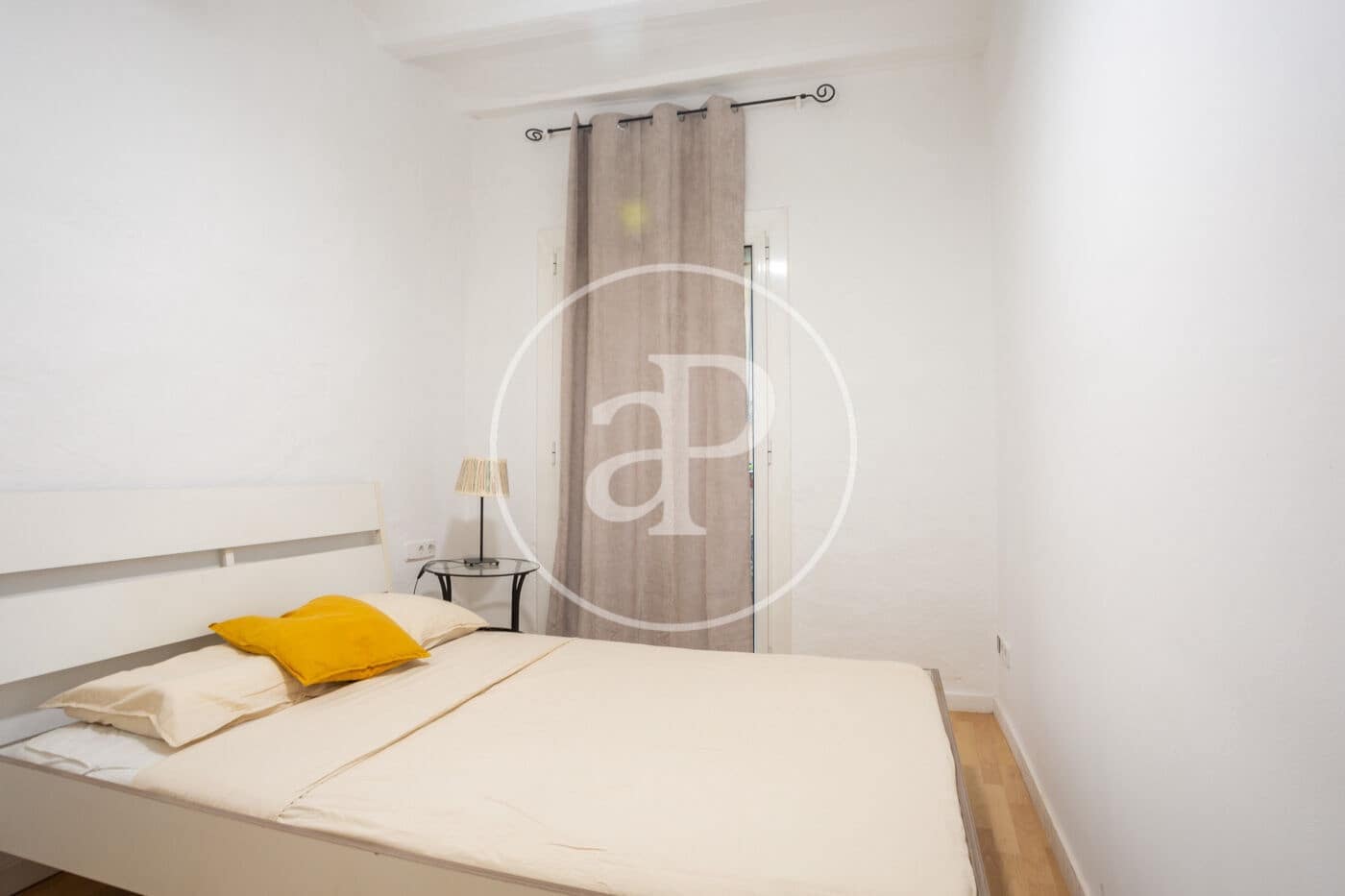 2 bedroom Apartment for rent in Barcelona city - € 1,300 (Ref: 9349527)
