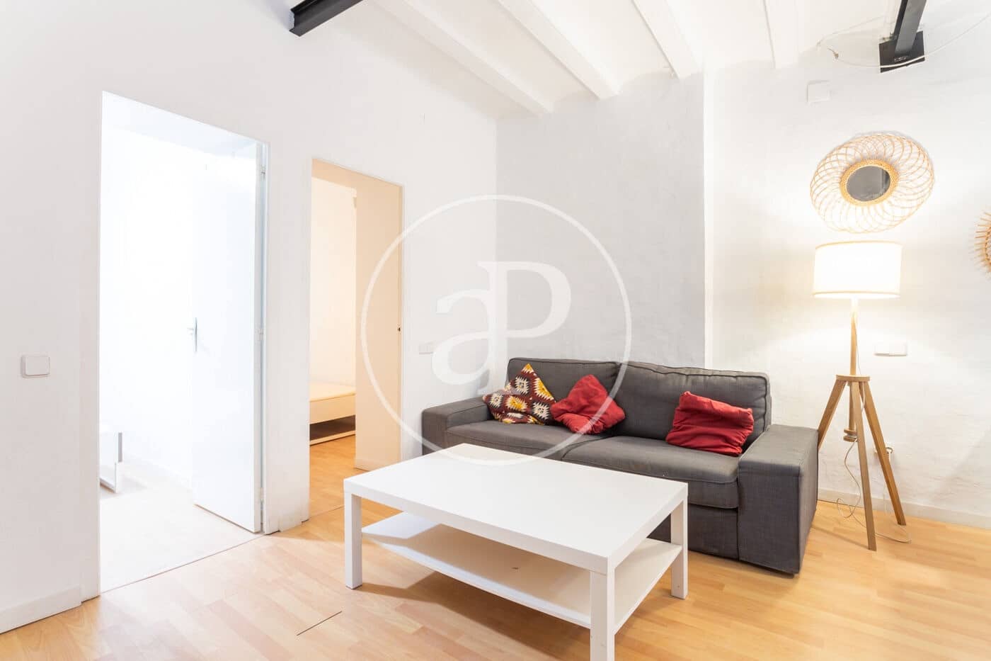 2 bedroom Apartment for rent in Barcelona city - € 1,300 (Ref: 9349527)