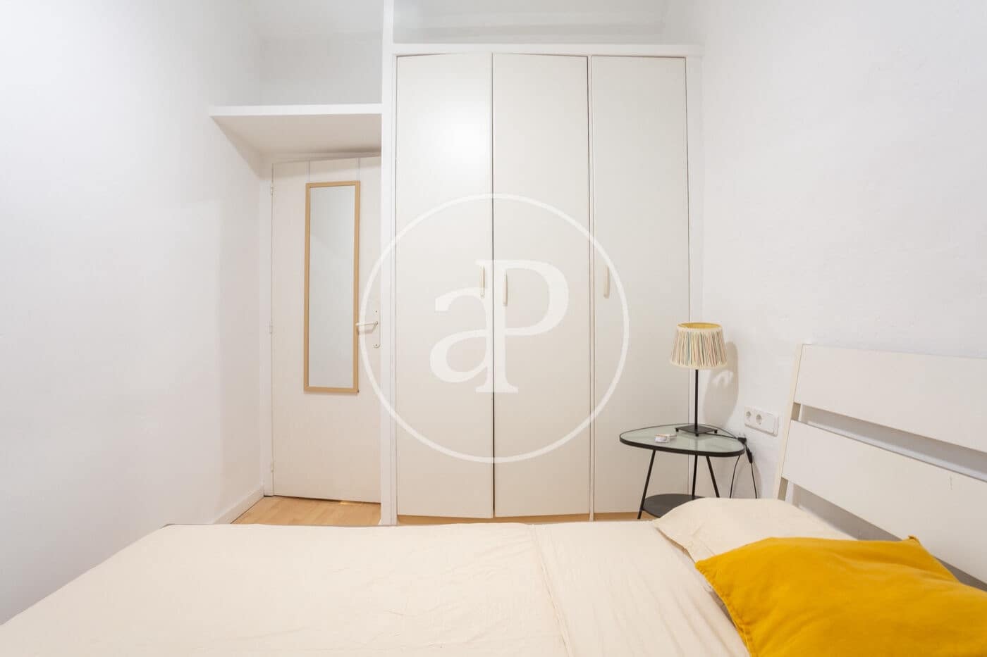 2 bedroom Apartment for rent in Barcelona city - € 1,300 (Ref: 9349527)