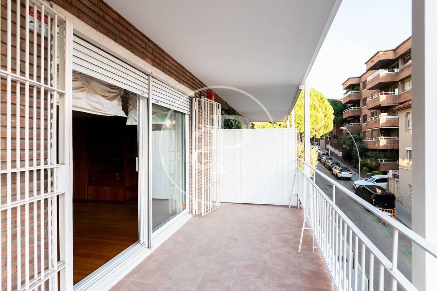 4 soverom Leilighet til leie i Barcelona by - € 4 000 (Ref: 9349528)