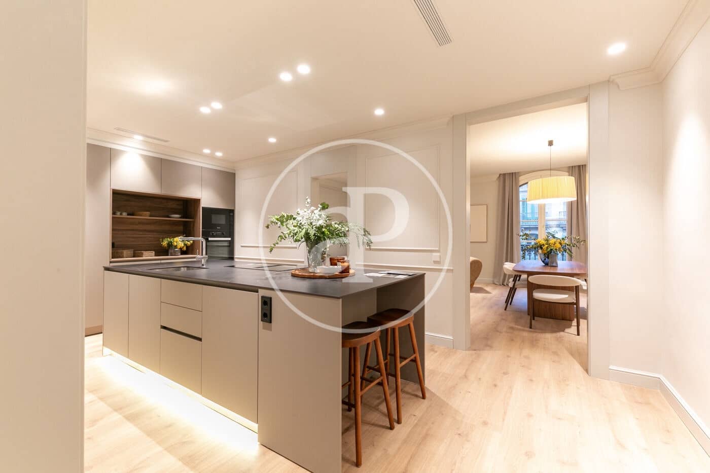 4 bedroom Apartment for sale in Barcelona city - € 1,790,000 (Ref: 9349529)