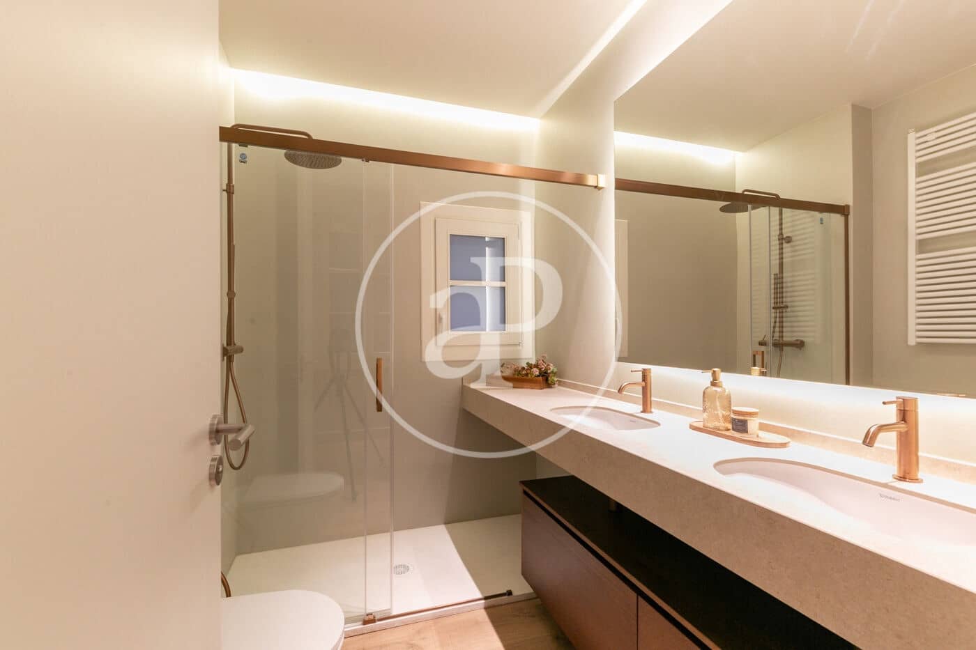 4 bedroom Apartment for sale in Barcelona city - € 1,790,000 (Ref: 9349529)