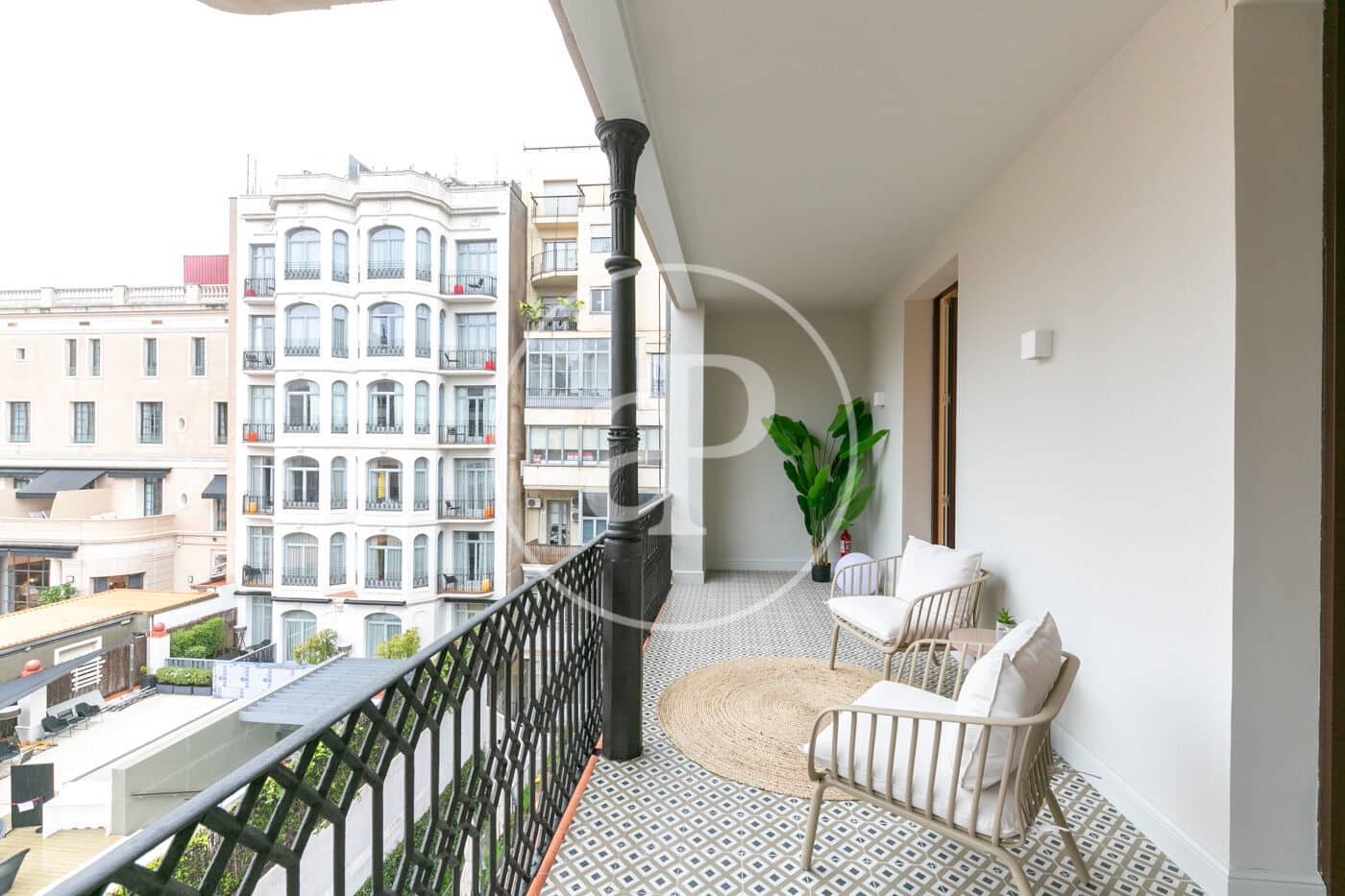 4 bedroom Apartment for sale in Barcelona city - € 1,790,000 (Ref: 9349529)
