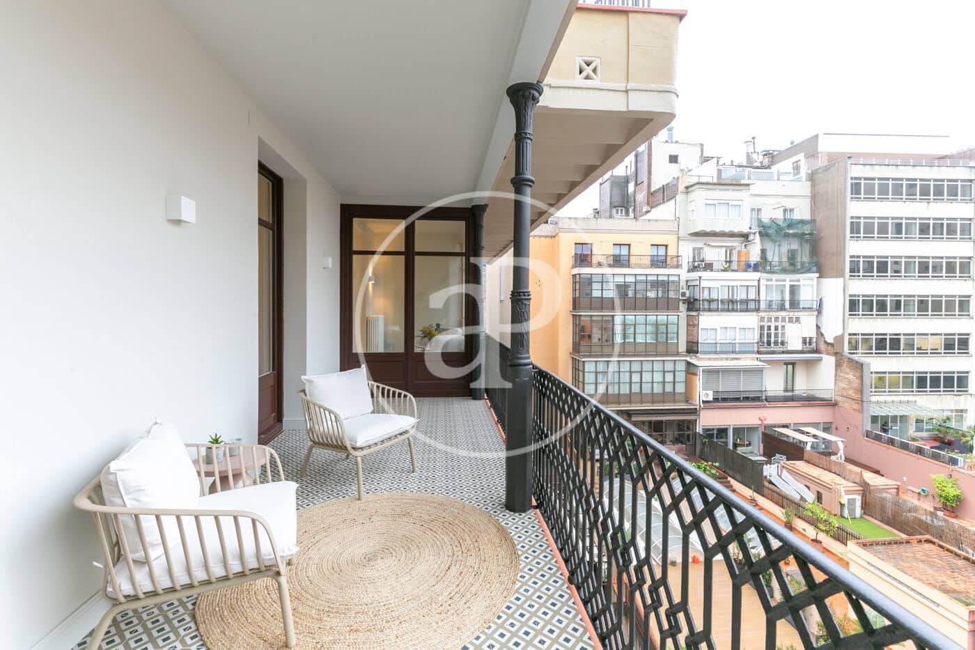 4 bedroom Apartment for sale in Barcelona city - € 1,790,000 (Ref: 9349529)