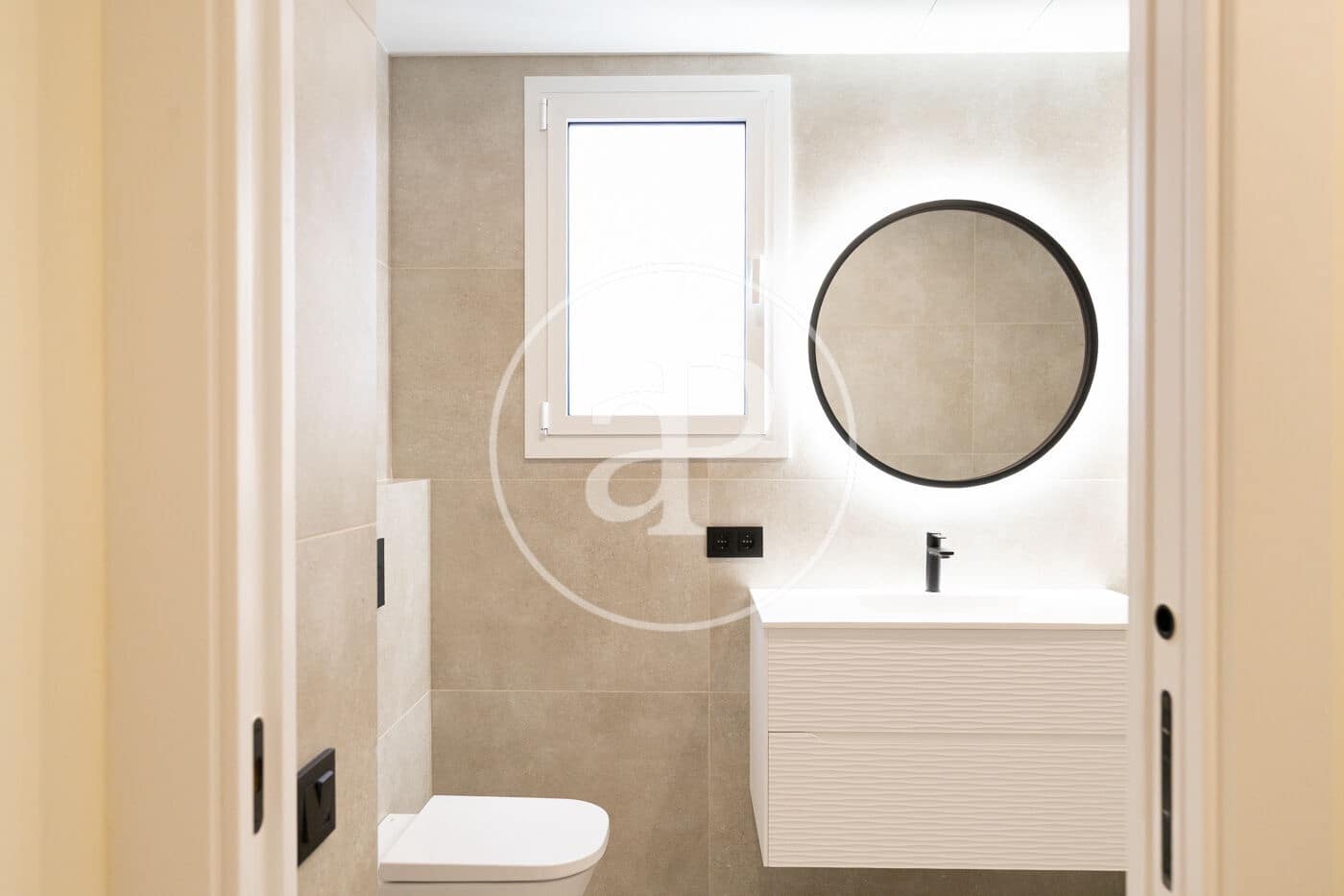 3 bedroom Apartment for sale in Barcelona city - € 650,000 (Ref: 9353606)