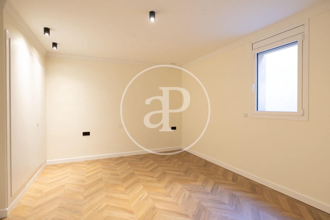 3 bedroom Apartment for sale in Barcelona city - € 650,000 (Ref: 9353606)