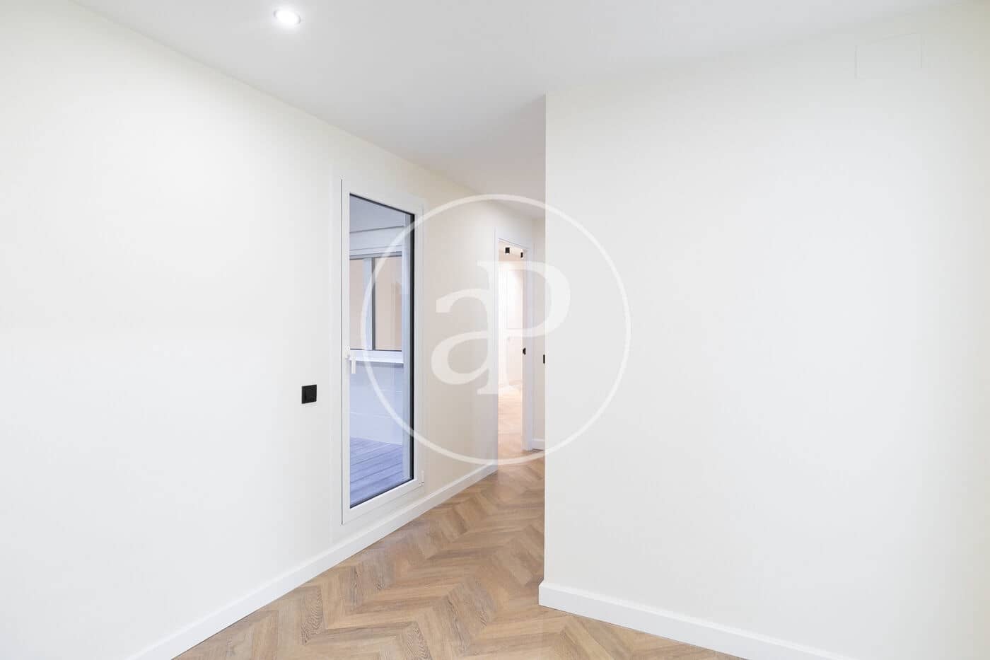 3 bedroom Apartment for sale in Barcelona city - € 650,000 (Ref: 9353606)