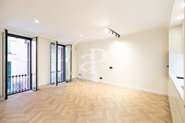 3 bedroom Apartment for sale in El Barri Gòtic, Barcelona city - € 650,000 (Ref: 9353606)