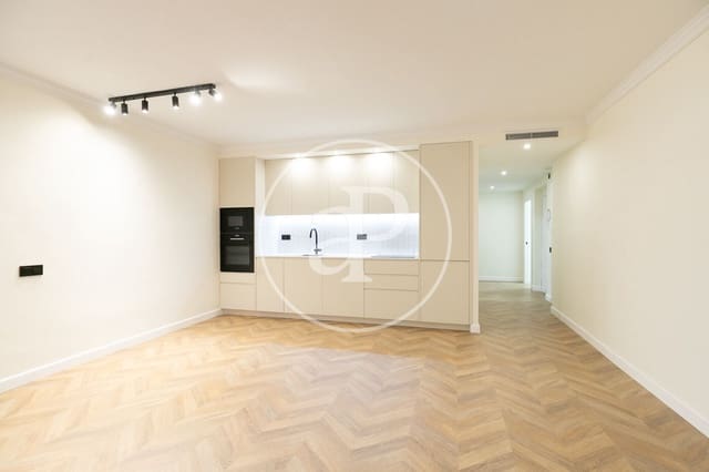 3 bedroom Apartment for sale in El Barri Gòtic, Barcelona city - € 650,000 (Ref: 9353606)